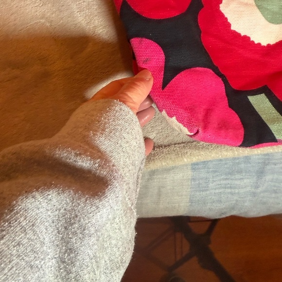 Marrimeko Unniko pink and red floral tote bag 13x16. - Picture 10 of 10